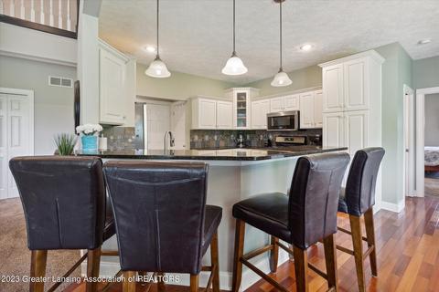 2027 Arbor Meadows Dr, Dewitt, MI 48820 photo 13