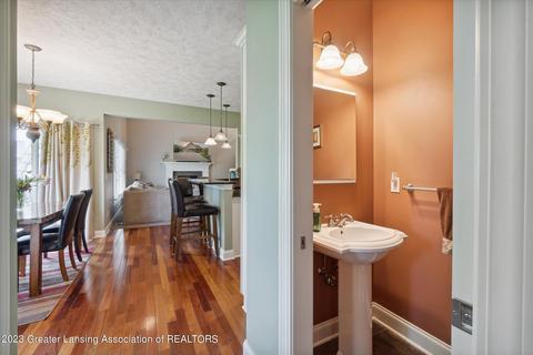 2027 Arbor Meadows Dr, Dewitt, MI 48820 photo 21