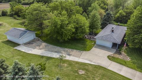 2400 Green Rd, Saint Johns, MI 48879 photo 2