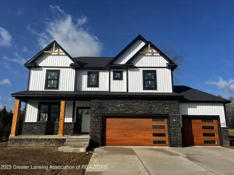 6109 Fresno Ln, East Lansing, MI 48823