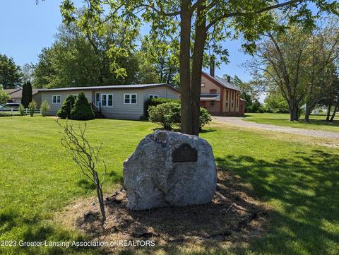 4019 E Grand River Ave, Portland, MI 48875