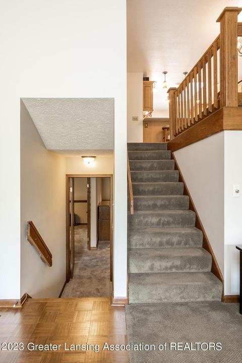 520 Sherman Rd, Lansing, MI 48917 photo 4
