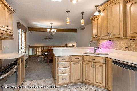 520 Sherman Rd, Lansing, MI 48917 photo 12