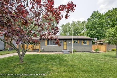 3410 Cooley Dr, Lansing, MI 48911
