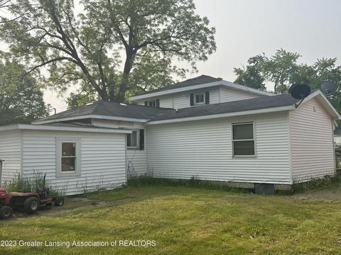 129 E Main St, Maple Rapids, MI 48853 photo 8
