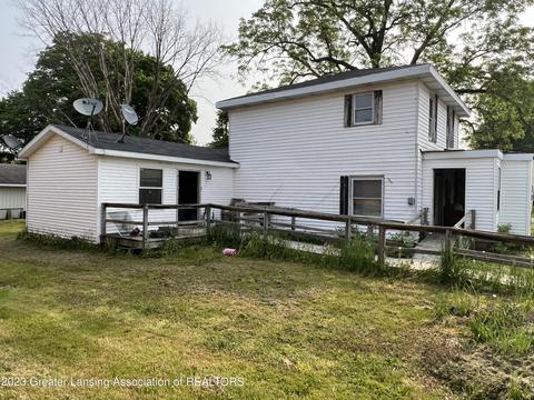 129 E Main St, Maple Rapids, MI 48853 photo 6