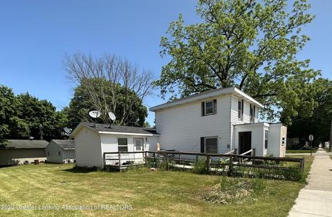 129 E Main St, Maple Rapids, MI 48853 photo 3