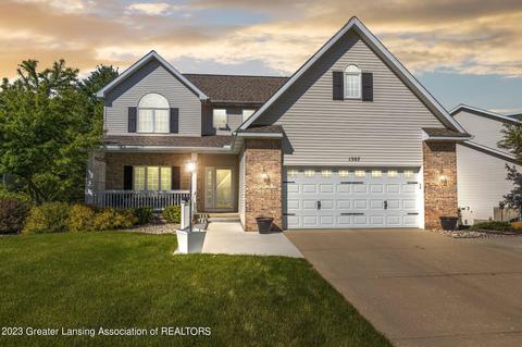 1507 Picadilly Dr, Haslett, MI 48840