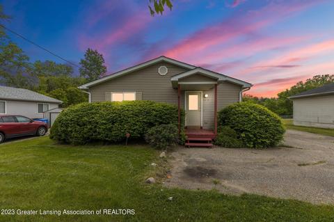 4419 Aurelius Rd, Lansing, MI 48910