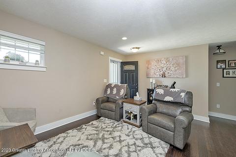 368 Clearwater Dr, Perry, MI 48872 photo 3