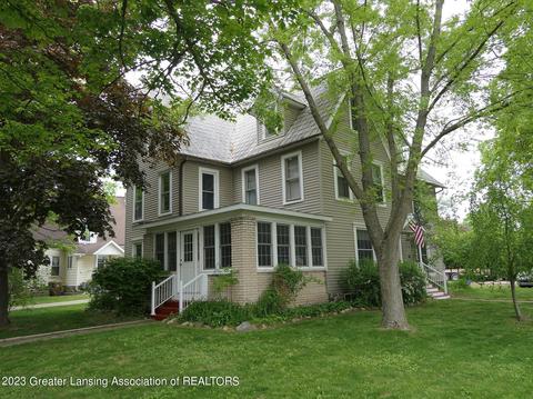 118 S 2nd St, Carson City, MI 48811
