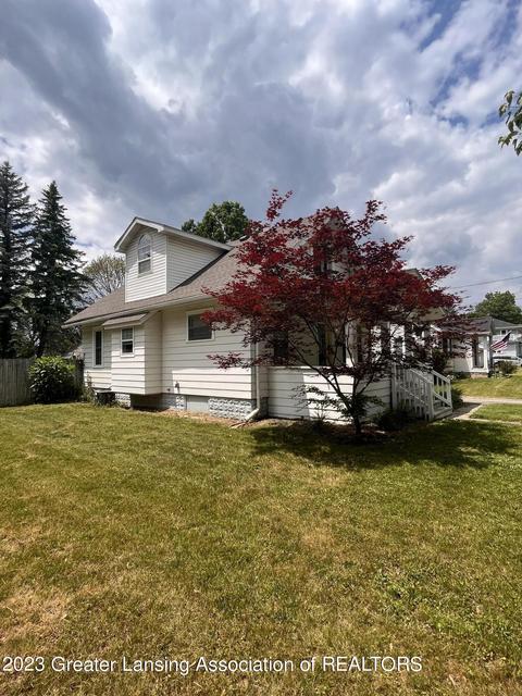 1973 Chestnut St, Holt, MI 48842 photo 6
