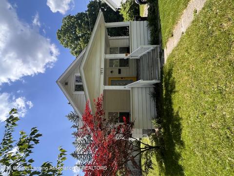 1973 Chestnut St, Holt, MI 48842