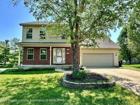 917 Durango Dr, Lansing, MI 48917