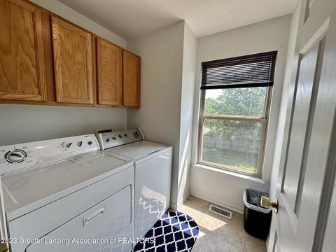 917 Durango Dr, Lansing, MI 48917 photo 38