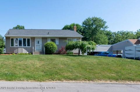 416 Peacock Walk, Jackson, MI 49202