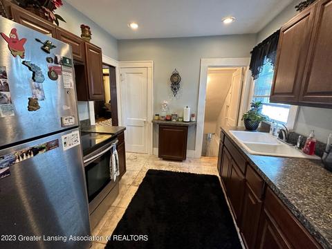 1345 Eureka St, Lansing, MI 48912 photo 10