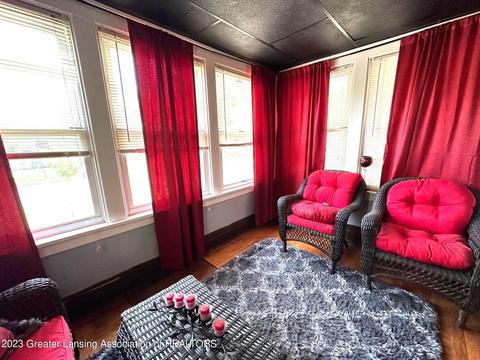 1345 Eureka St, Lansing, MI 48912 photo 2