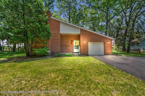 7500 E Victoria Dr, Laingsburg, MI 48848