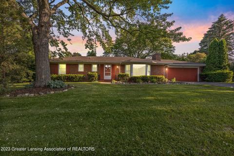 4027 Mar Moor Dr, Lansing, MI 48917