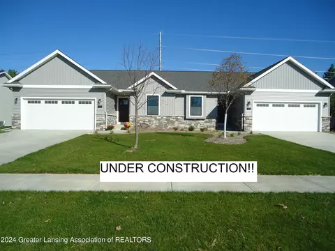 316 Vansickle Dr #33, Charlotte, MI 48813