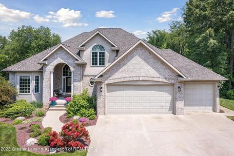 414 W Dill Dr, Dewitt, MI 48820 photo 2