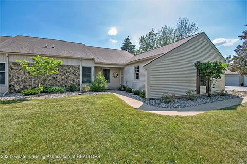 7239 Creekside Dr #34, Lansing, MI 48917