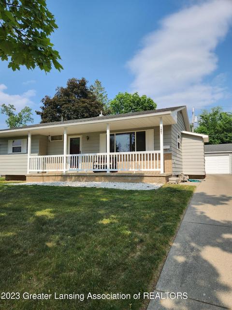 1601 S Holly Way, Lansing, MI 48910