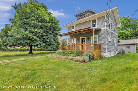 2197 Bertha St, Holt, MI 48842