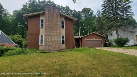 2829 Victor Ave, Lansing, MI 48911
