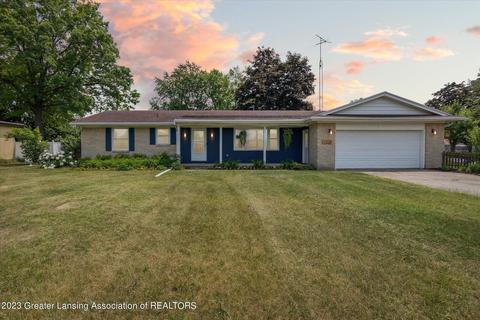 1118 Cindy Dr, Lansing, MI 48917