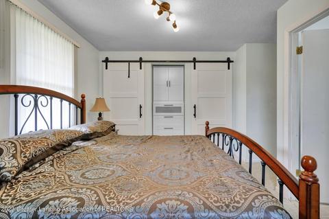 9422 Pineview Dr, Olivet, MI 49076 photo 17
