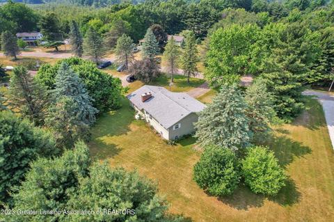 9422 Pineview Dr, Olivet, MI 49076 photo 7