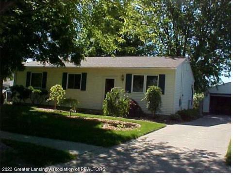5711 Ashley Dr, Lansing, MI 48911