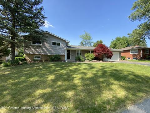 2506 Belaire Dr, Lansing, MI 48911