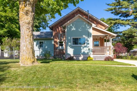205 N Cottage St, Potterville, MI 48876