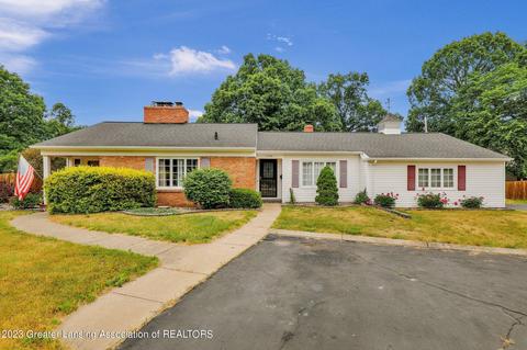 2768 Leland Cir, East Lansing, MI 48823