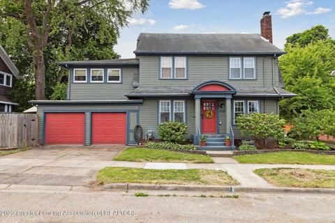 823 Bancroft Ct, Lansing, MI 48915