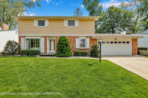 3003 Victor Ave, Lansing, MI 48911