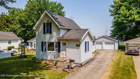 106 W Floral Ave, Saint Johns, MI 48879