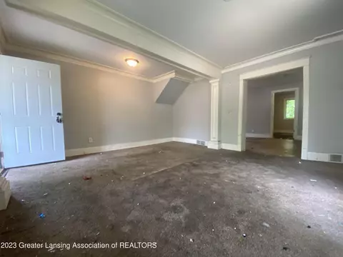 1616 Lyons Ave, Lansing, MI 48910 photo 2