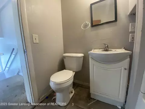 1616 Lyons Ave, Lansing, MI 48910 photo 21