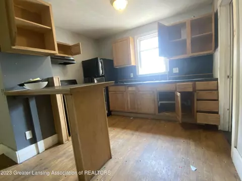 1616 Lyons Ave, Lansing, MI 48910 photo 5