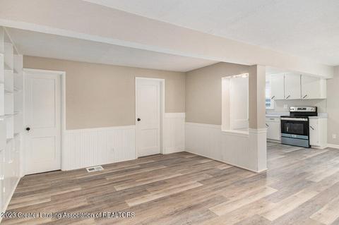 118 E Potter Ave, Lansing, MI 48910 photo 5