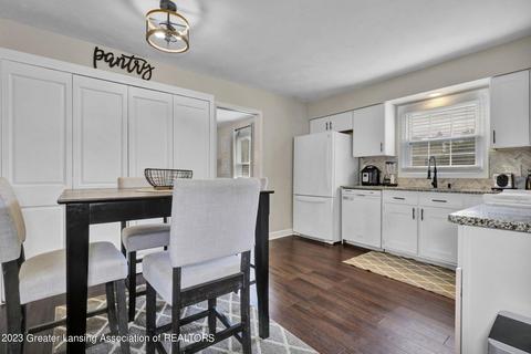 1024 Pickton Dr, Lansing, MI 48917 photo 14