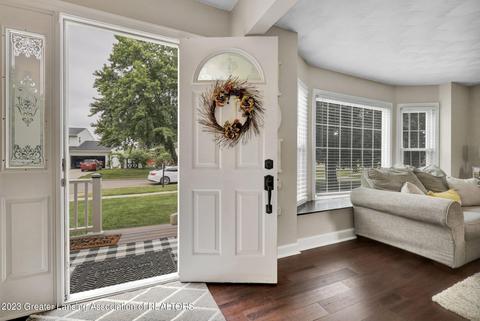 1024 Pickton Dr, Lansing, MI 48917 photo 7