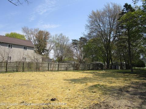 379 Charlotte St, Mulliken, MI 48861