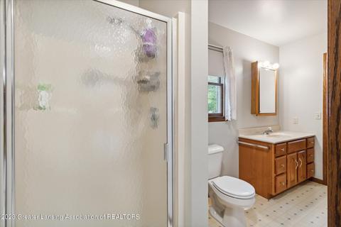 806 E Walker St, Saint Johns, MI 48879 photo 21