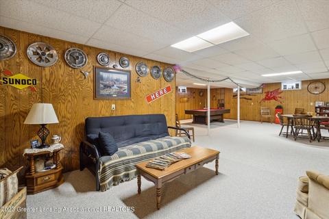 806 E Walker St, Saint Johns, MI 48879 photo 28