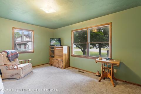 806 E Walker St, Saint Johns, MI 48879 photo 22